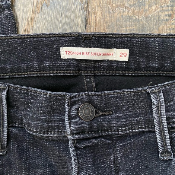W29 L30 Black Levi’s - Picture 8 of 13